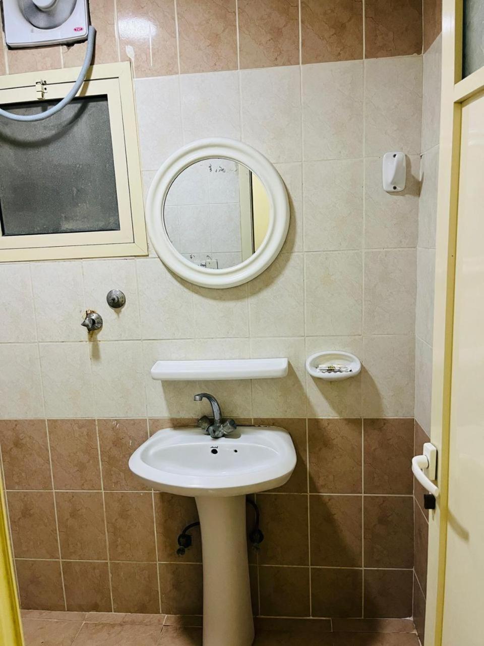 Al Eairy Serviced Apartments-dammam 2 2*